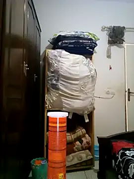 Snapshot of altinya chatting on 02-27-25, 04:53 altinya online show from 02-27-25, 04:53