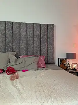 milaivanova online show from 02-18-26, 01:45