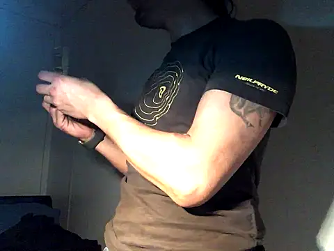 Kiss me2507 online show from 12-07-24, 09:00