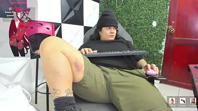snowflake xxx online show from 05-29-26, 04:16