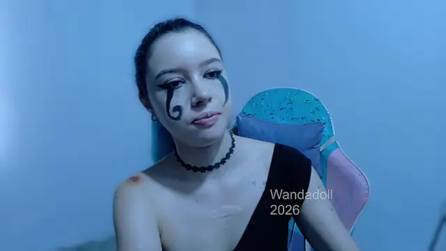Snapshot of WandaDoll chatting on 05-11-26, 04:04 WandaDoll online show from 05-11-26, 04:04