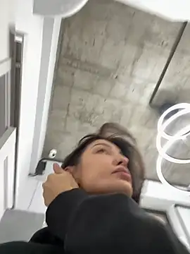 BabeRainbow online show from 12-24-24, 10:22