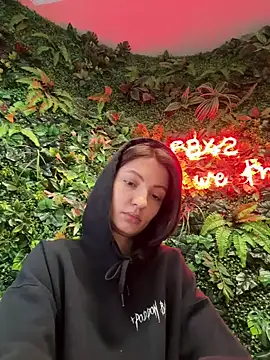 BabeRainbow online show from 01-10-25, 12:26