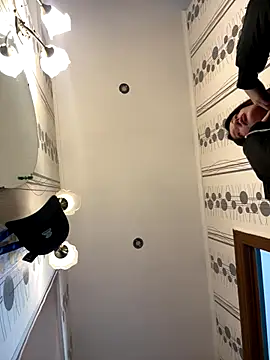 BabeRainbow online show from 10-17-25, 09:01