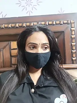 Snapshot of Yours-Bebo chatting on 06-18-26, 06:13 Yours-Bebo online show from 06-18-26, 06:13