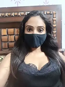 Snapshot of Yours-Bebo chatting on 07-21-26, 07:00 Yours-Bebo online show from 07-21-26, 07:00
