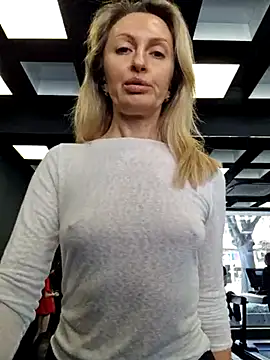 Snapshot of Miss____Mia_ chatting on 02-23-25, 11:33 Miss    Mia  online show from 02-23-25, 11:33