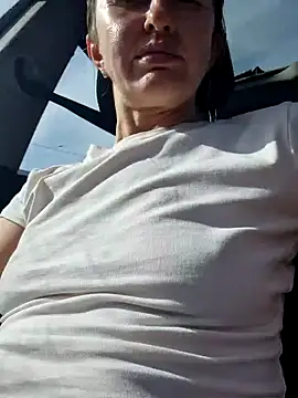 Snapshot of Miss____Mia_ chatting on 09-17-25, 11:01 Miss    Mia  online show from 09-17-25, 11:01