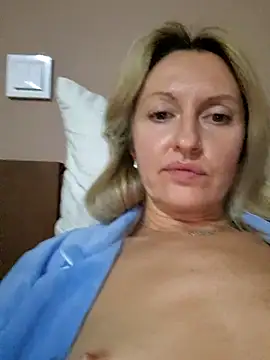 Snapshot of Miss____Mia_ chatting on 10-11-25, 06:34 Miss    Mia  online show from 10-11-25, 06:34