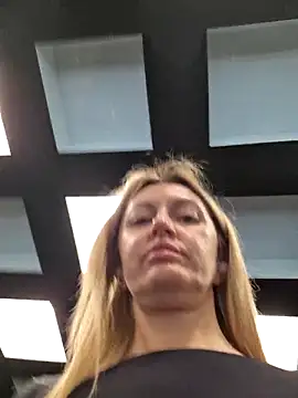 Miss    Mia  online show from 11-16-25, 08:53