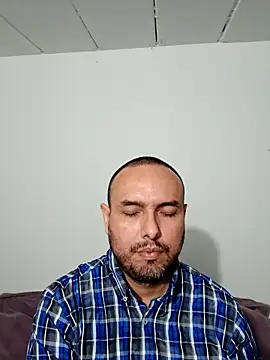 ElSunEagle online show from 11-17-25, 04:51