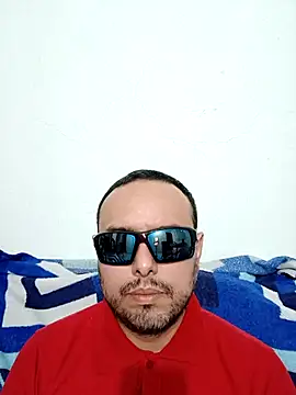 Snapshot of ElSunEagle chatting on 03-23-26, 01:53 ElSunEagle online show from 03-23-26, 01:53