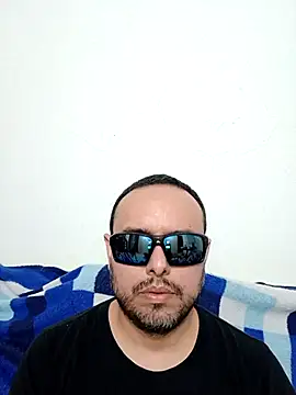 Snapshot of ElSunEagle chatting on 03-26-26, 01:55 ElSunEagle online show from 03-26-26, 01:55