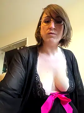 minierose online show from 03-18-25, 07:08