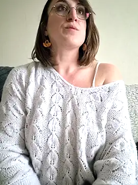 minierose online show from 04-05-26, 05:10