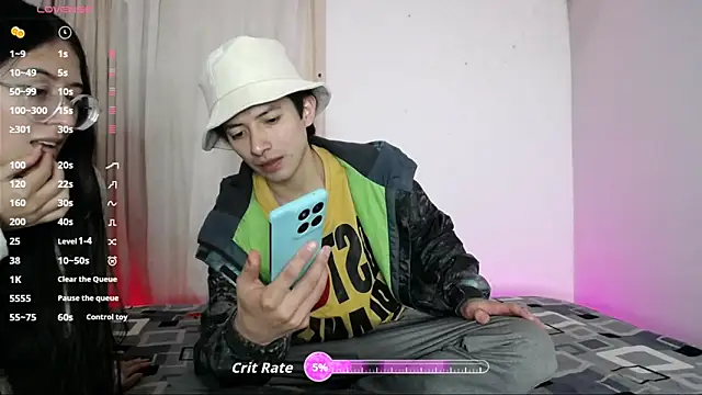 Snapshot of Pinkandyellowpokemon chatting on 09-16-25, 04:13 Pinkandyellowpokemon online show from 09-16-25, 04:13