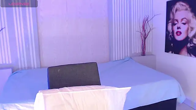 BlakmillerrGilson online show from 03-03-25, 07:39