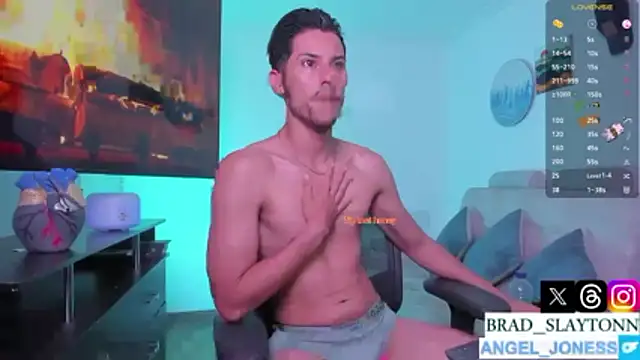 Snapshot of Brad-Slayton chatting on 11-05-25, 11:27 Brad-Slayton online show from 11-05-25, 11:27