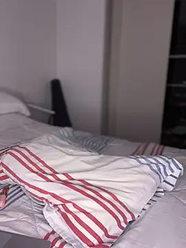 ValerieHilton online show from 01-26-25, 02:56