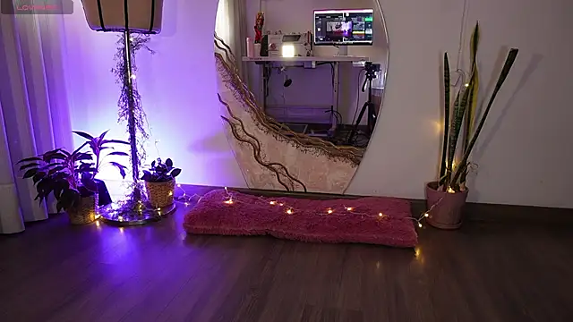 chloebritto online show from 05-11-26, 04:26