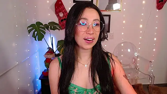 lilyy evanss online show from 12-13-24, 11:17