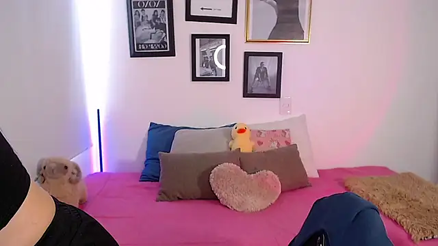 lilyy evanss online show from 01-09-25, 08:01