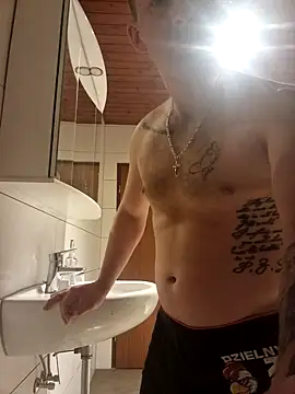 Snapshot of magicSeX4You chatting on 02-25-25, 05:36 magicSeX4You online show from 02-25-25, 05:36