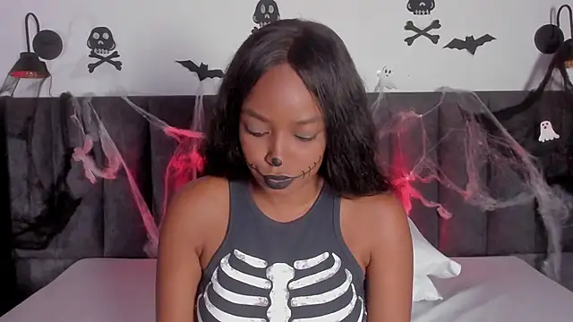 Martina jackson 15 online show from 10-28-25, 08:00