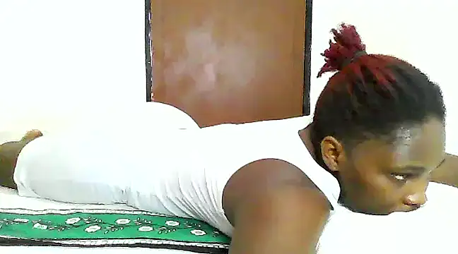 Snapshot of SexyKimberly23 chatting on 02-05-25, 04:03 SexyKimberly23 online show from 02-05-25, 04:03