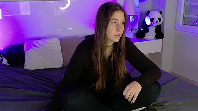 Snapshot of Coco_fr chatting on 02-05-26, 08:19 Coco fr online show from 02-05-26, 08:19