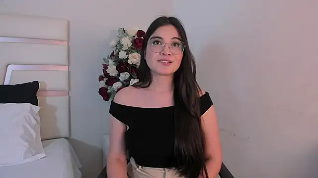 CamilaSofiia online show from 01-22-25, 08:06