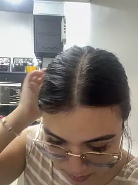 CamilaSofiia online show from 11-05-25, 08:20