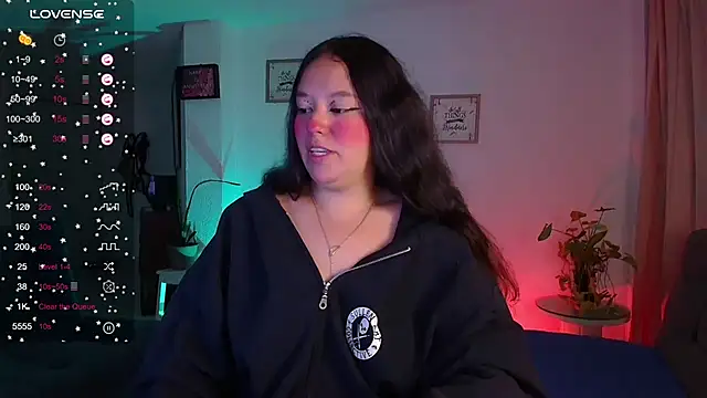 Lexie Thompson10 online show from 02-28-25, 04:32