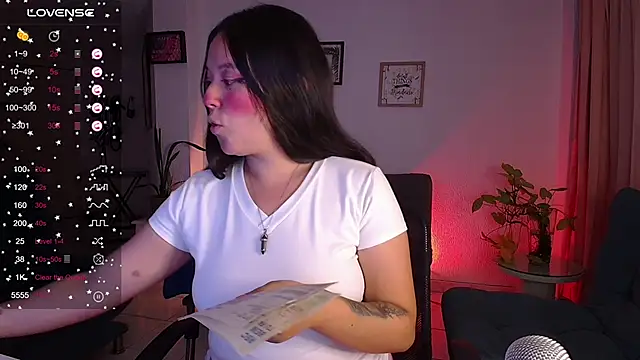 Lexie Thompson10 online show from 03-09-25, 04:05