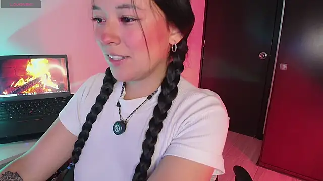Lexie Thompson10 online show from 06-25-26, 01:05