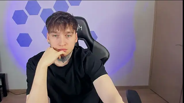 Chris Tyson online show from 01-20-25, 09:11