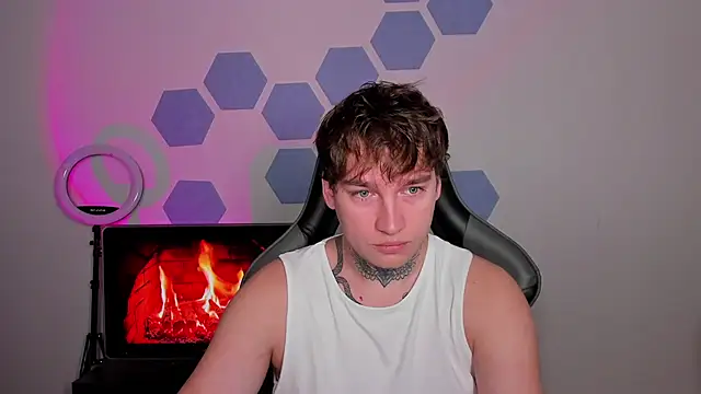 Chris Tyson online show from 11-06-25, 03:07