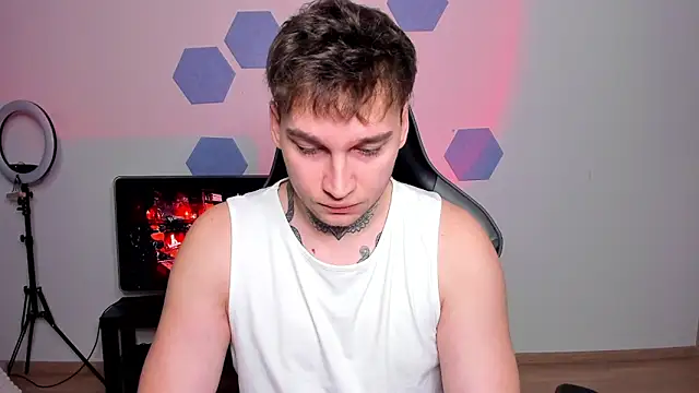 Chris Tyson online show from 12-18-25, 09:37