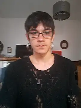 LYZBORNHD online show from 11-18-25, 08:46