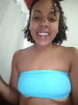 Snapshot of Julia_Pretinha chatting on 12-20-25, 02:35 Julia Pretinha online show from 12-20-25, 02:35