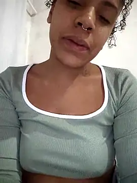 Snapshot of Julia_Pretinha chatting on 04-04-26, 01:15 Julia Pretinha online show from 04-04-26, 01:15