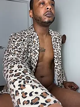 Snapshot of BiigDipper chatting on 02-03-26, 07:35 BiigDipper online show from 02-03-26, 07:35