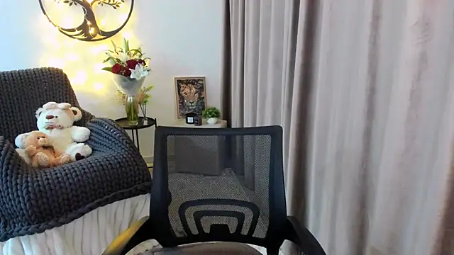 worldofkim online show from 02-19-26, 08:49