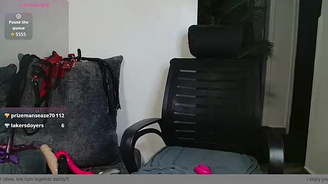 yummy sweet caramel online show from 12-13-25, 07:53