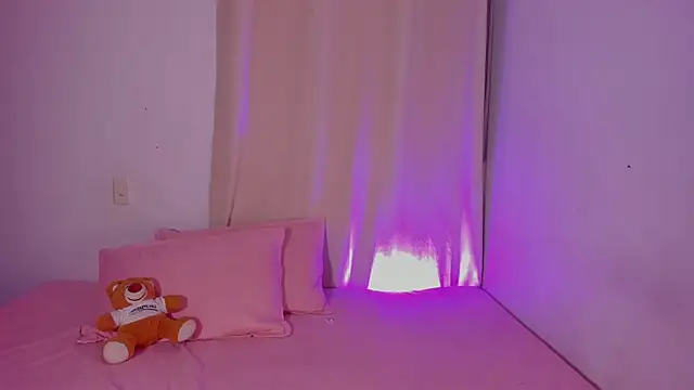 AmyStevenss online show from 03-28-26, 04:45