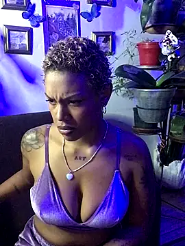 haiiley more online show from 10-25-25, 12:18