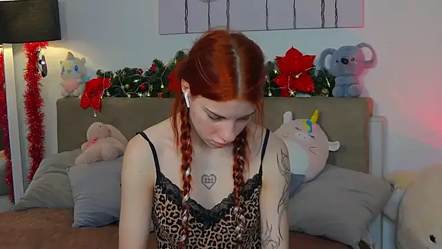 CassKiera online show from 12-20-25, 06:09