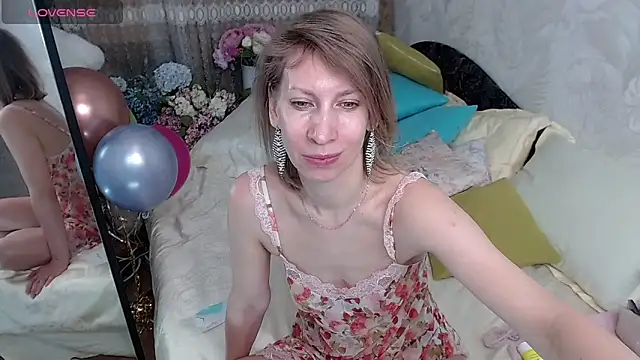 AdrianaSea online show from 03-23-26, 05:44