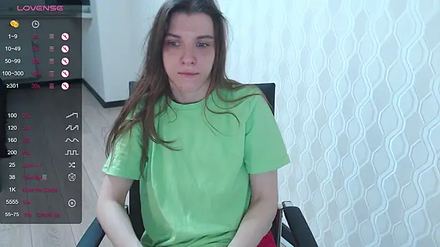 LisaHeart online show from 01-20-25, 09:11