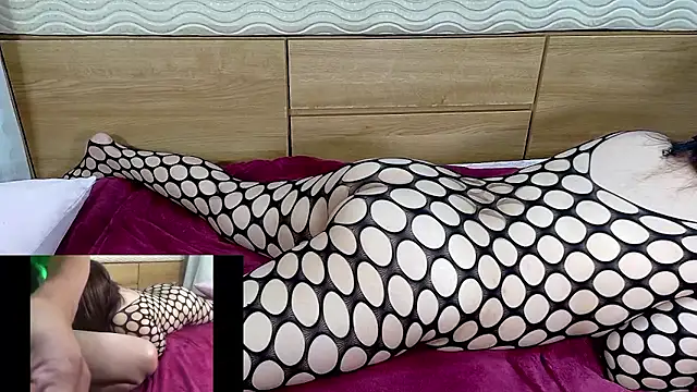 mini 69 online show from 11-15-25, 07:38